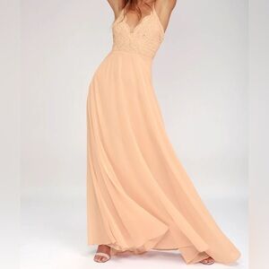 NWT Lulus Madalyn Blush Lace Maxi Dress Size Small
